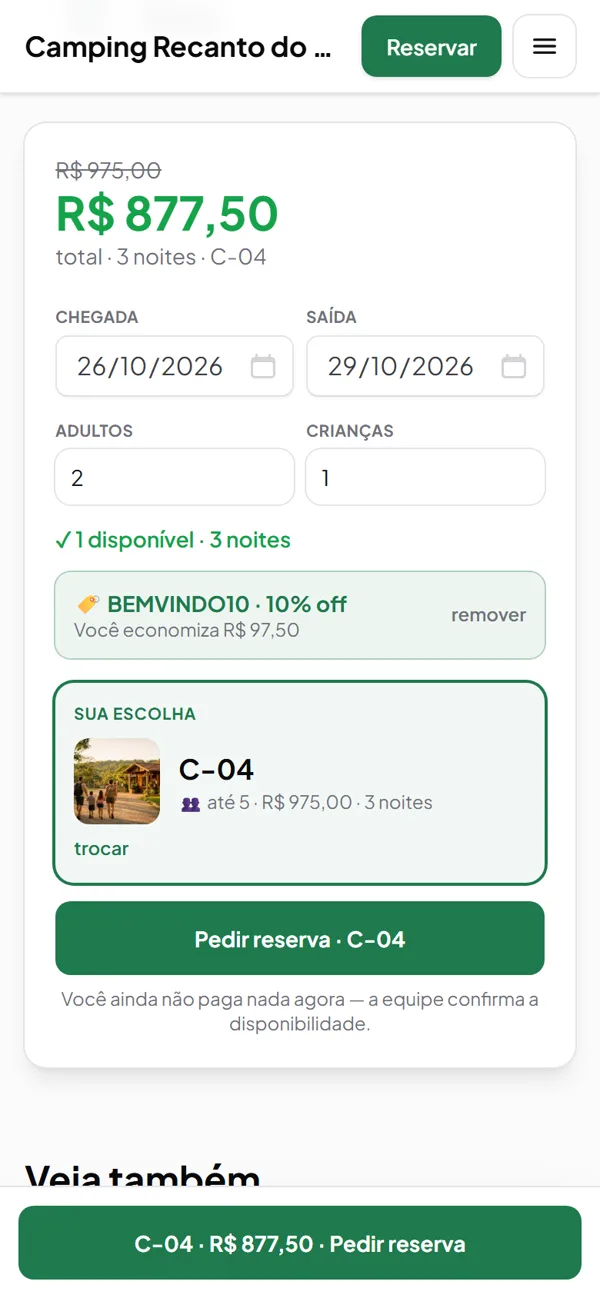 Caixa de reserva no celular com o cupom aplicado, o total com desconto e o chalé escolhido